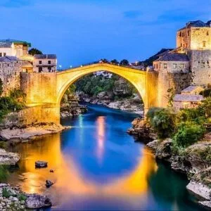 𝐌𝐄𝐃𝐉𝐔𝐆𝐎𝐑𝐄-𝐌𝐎𝐒𝐓𝐀𝐑  2 DITE  69 EURO